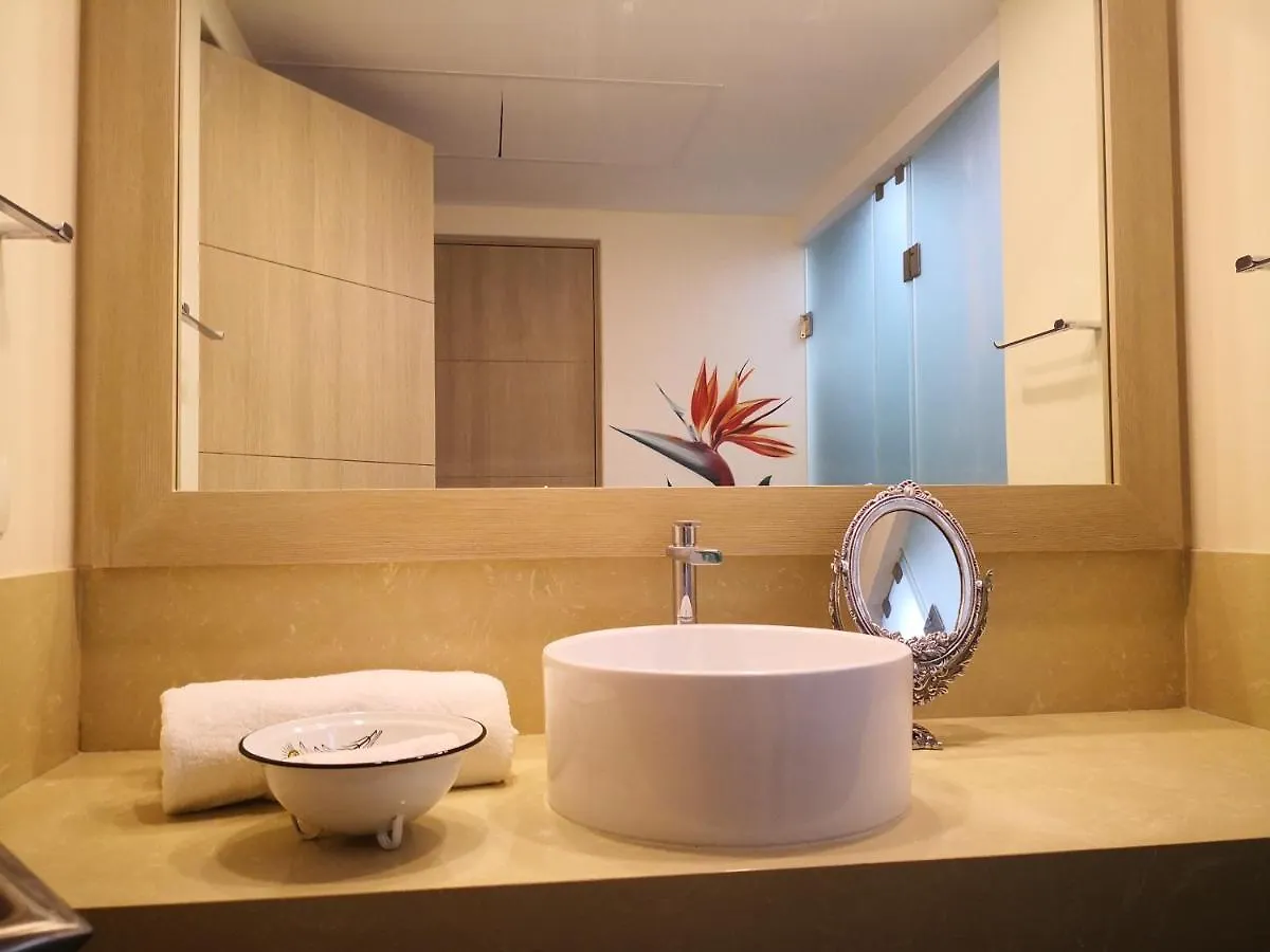 Beachside Corasol El Amanecer De Frida Para 2 Personas Playa del Carmen Apartmanhotel