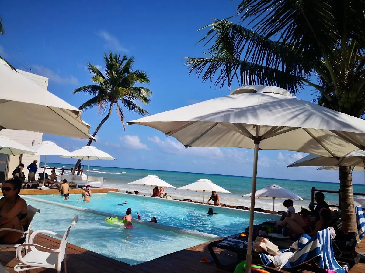 Beachside Corasol El Amanecer De Frida Para 2 Personas Playa del Carmen Apartmanhotel