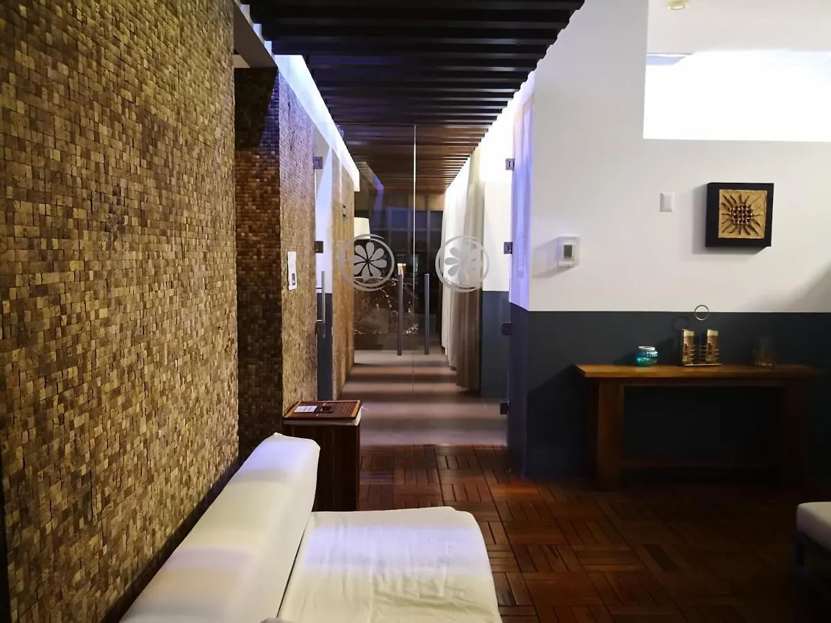 Beachside Grand Coral El Amanecer de Frida Playa del Carmen Aparthotel